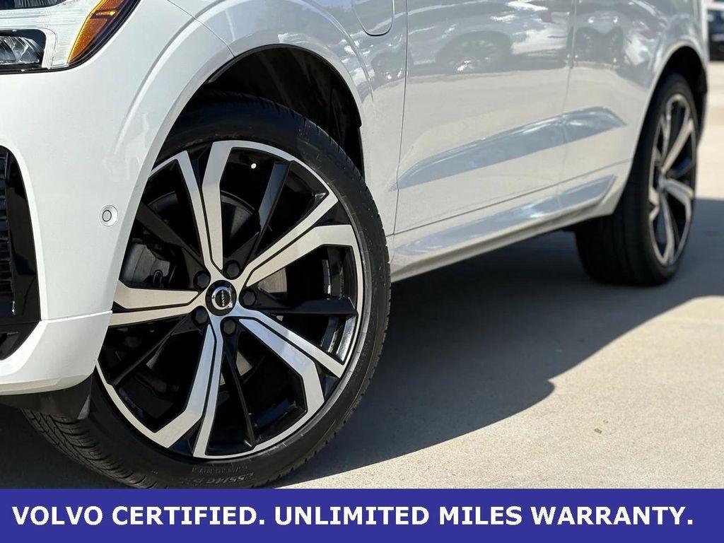 used 2022 Volvo XC60 Recharge Plug-In Hybrid car, priced at $34,500