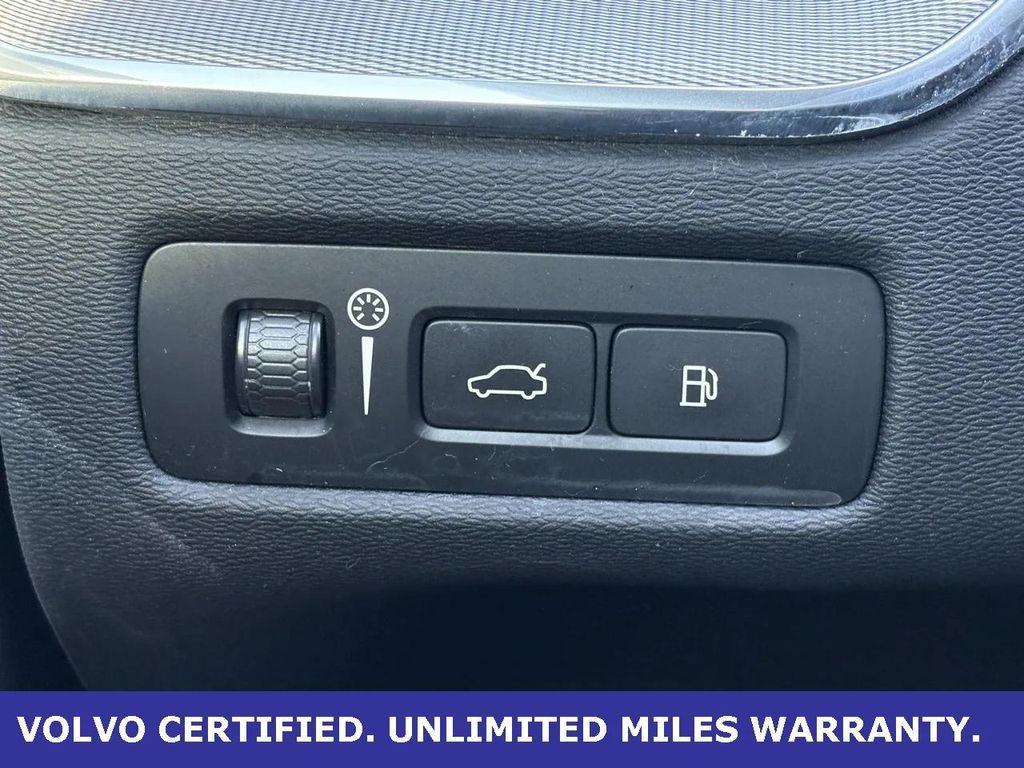 used 2022 Volvo XC60 Recharge Plug-In Hybrid car, priced at $34,500