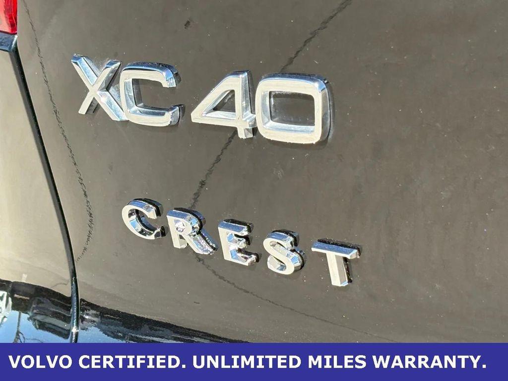 used 2025 Volvo XC40 car, priced at $31,500
