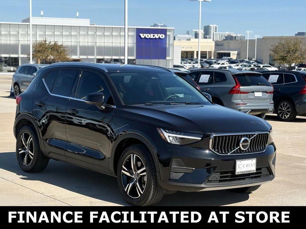 used 2025 Volvo XC40 car, priced at $31,500