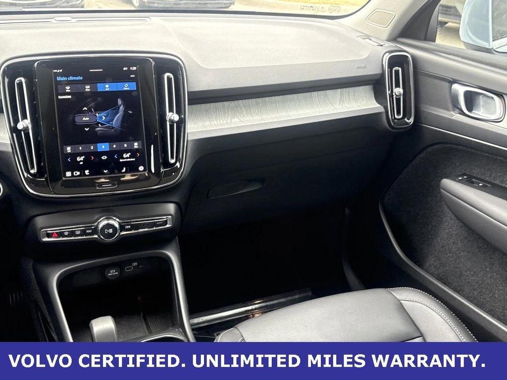 used 2025 Volvo XC40 car, priced at $31,300