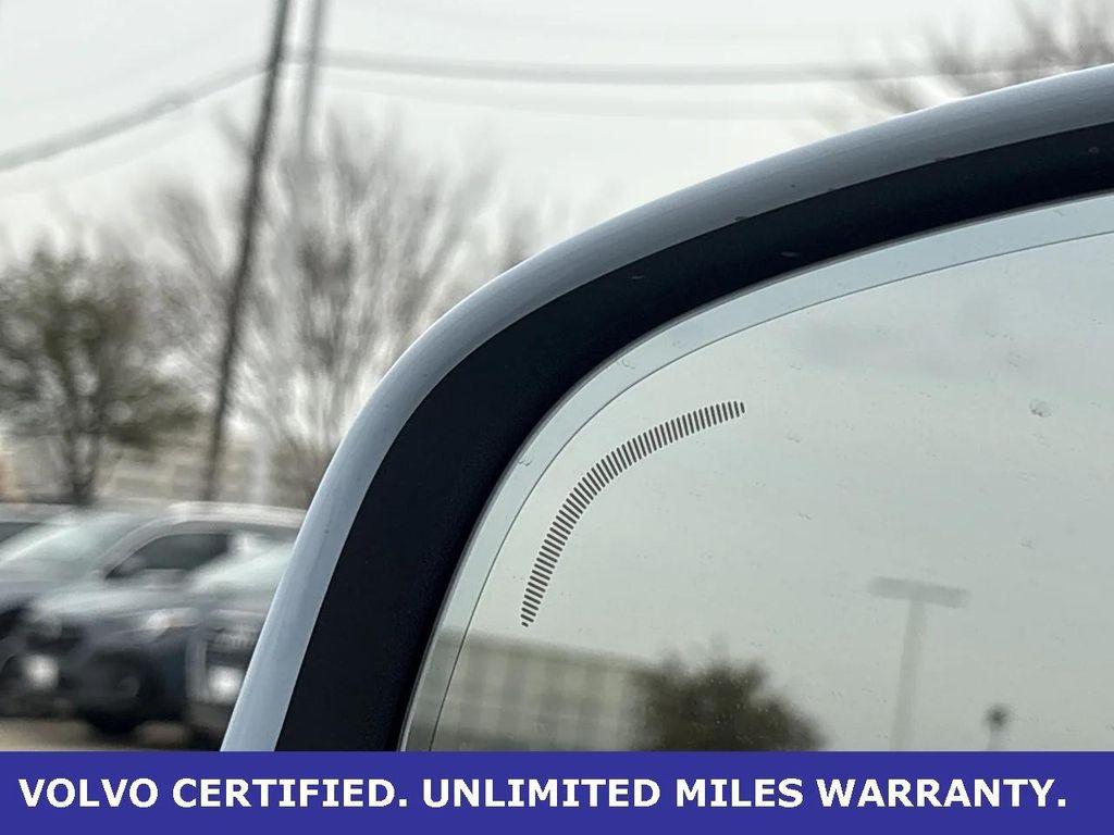 used 2025 Volvo XC40 car, priced at $31,300