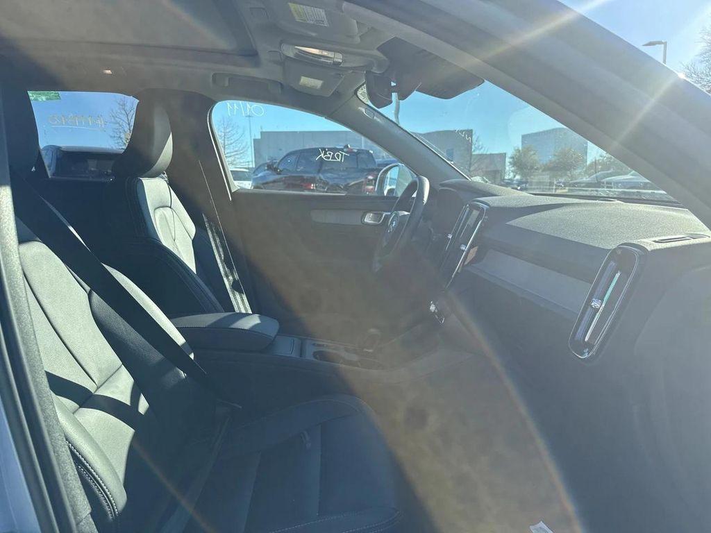 used 2025 Volvo XC40 car, priced at $31,200