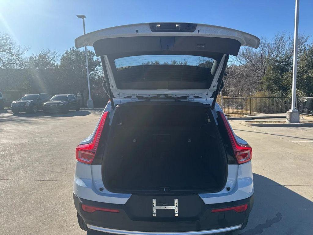 used 2025 Volvo XC40 car, priced at $31,200
