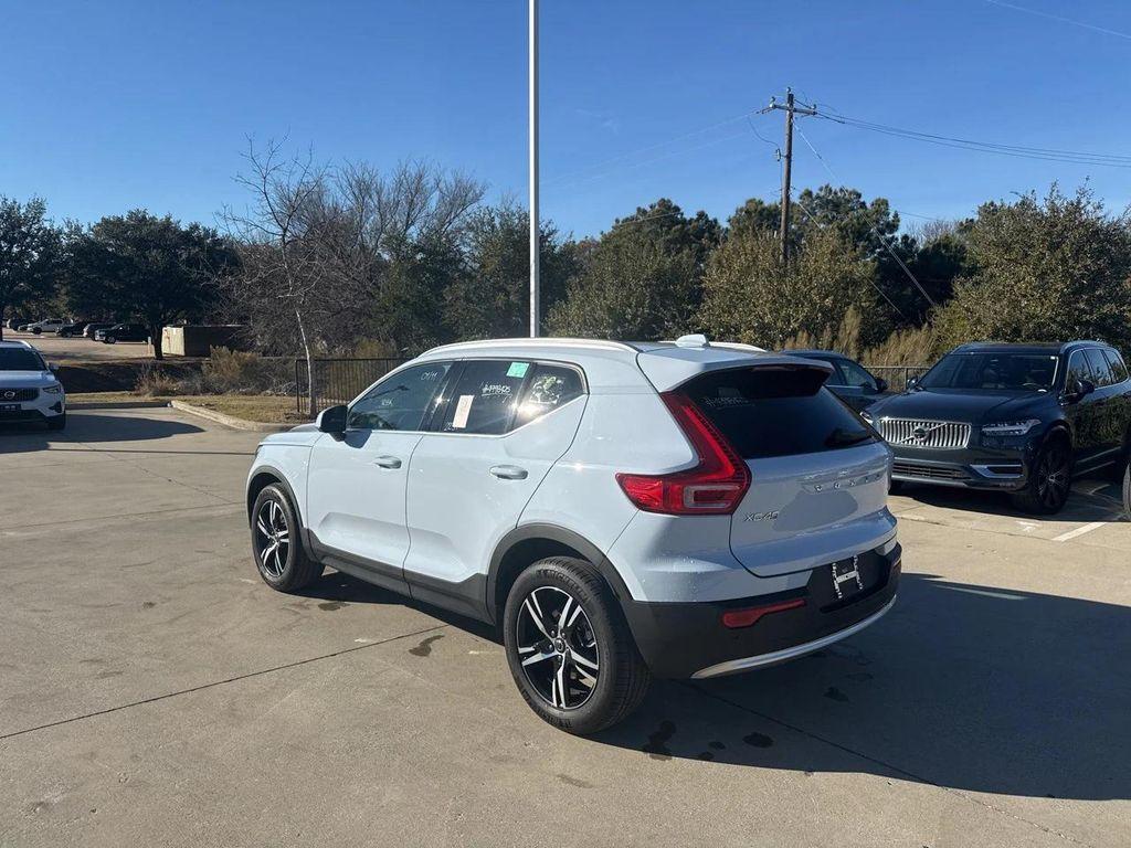 used 2025 Volvo XC40 car, priced at $31,200