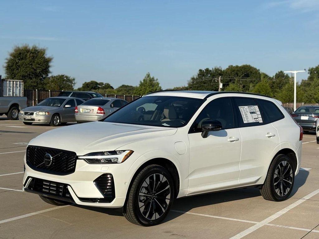 new 2026 Volvo XC60 Plug-In Hybrid car, priced at $69,285