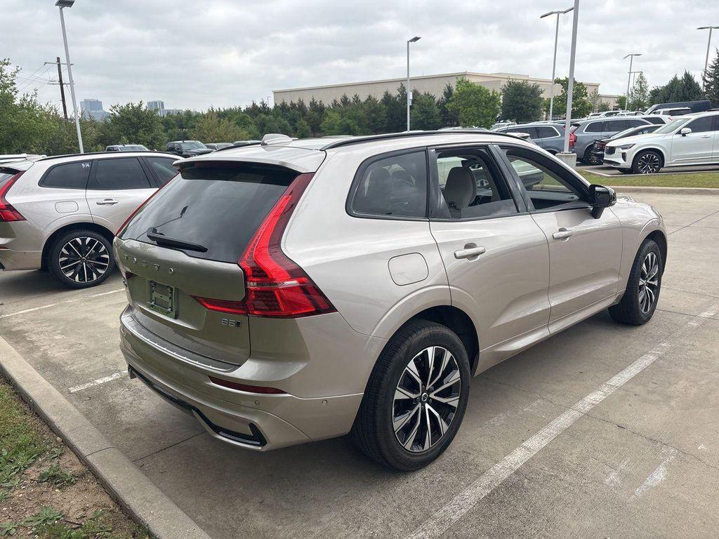 used 2024 Volvo XC60 car, priced at $37,999