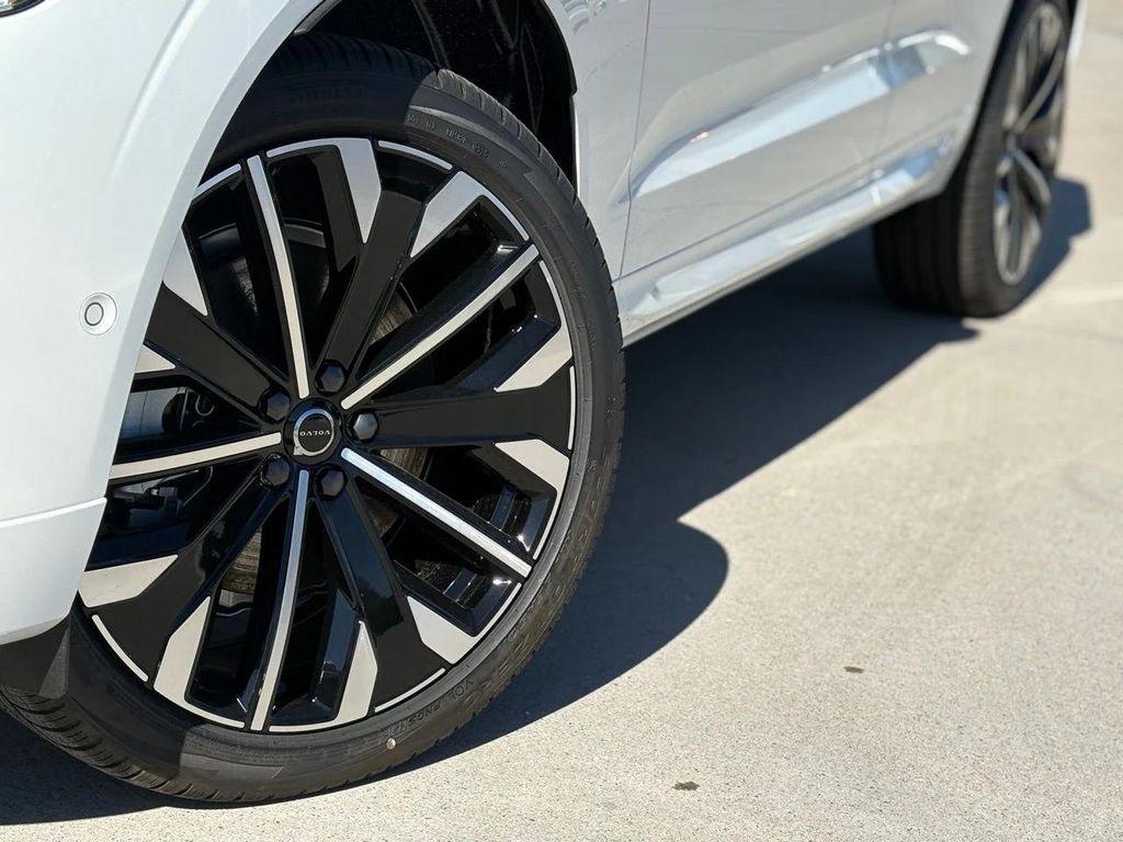 new 2026 Volvo XC60 car, priced at $64,860
