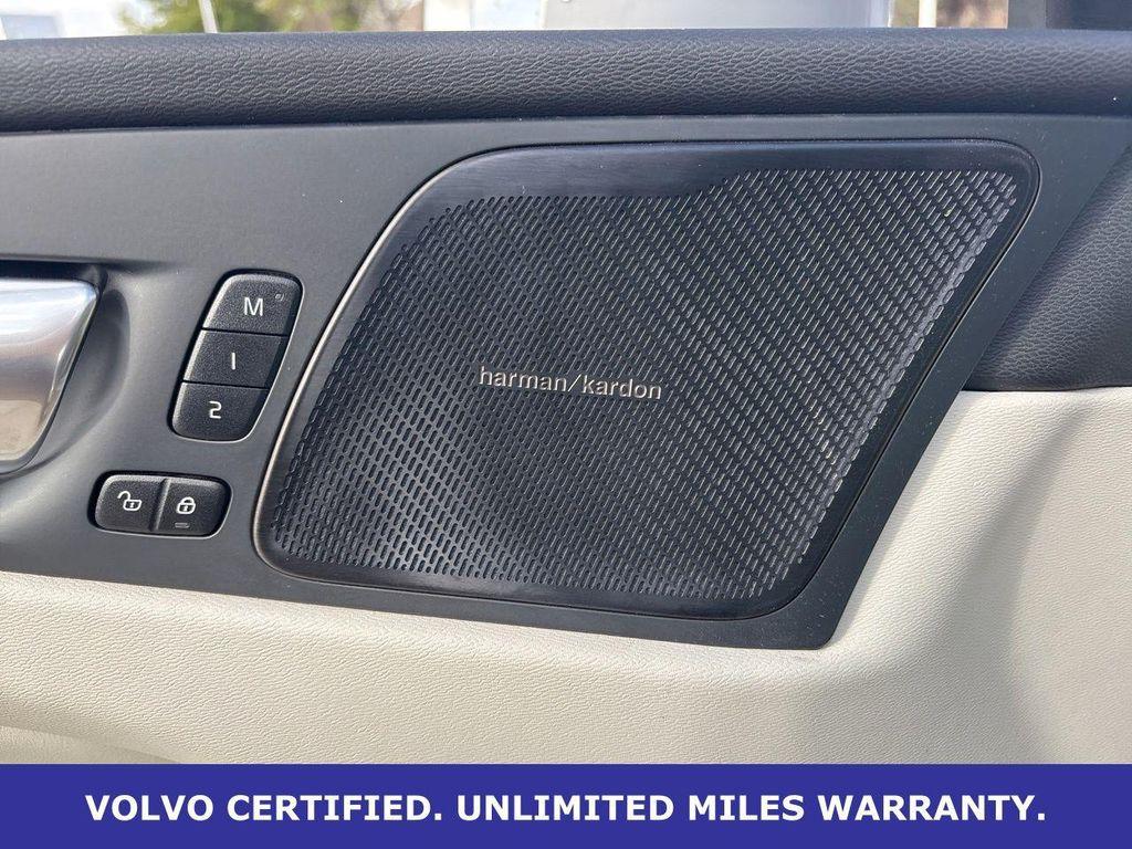 used 2023 Volvo XC60 car, priced at $39,000