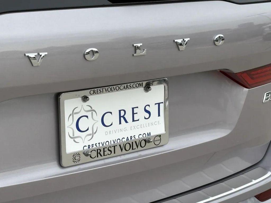 new 2026 Volvo XC60 car, priced at $58,785