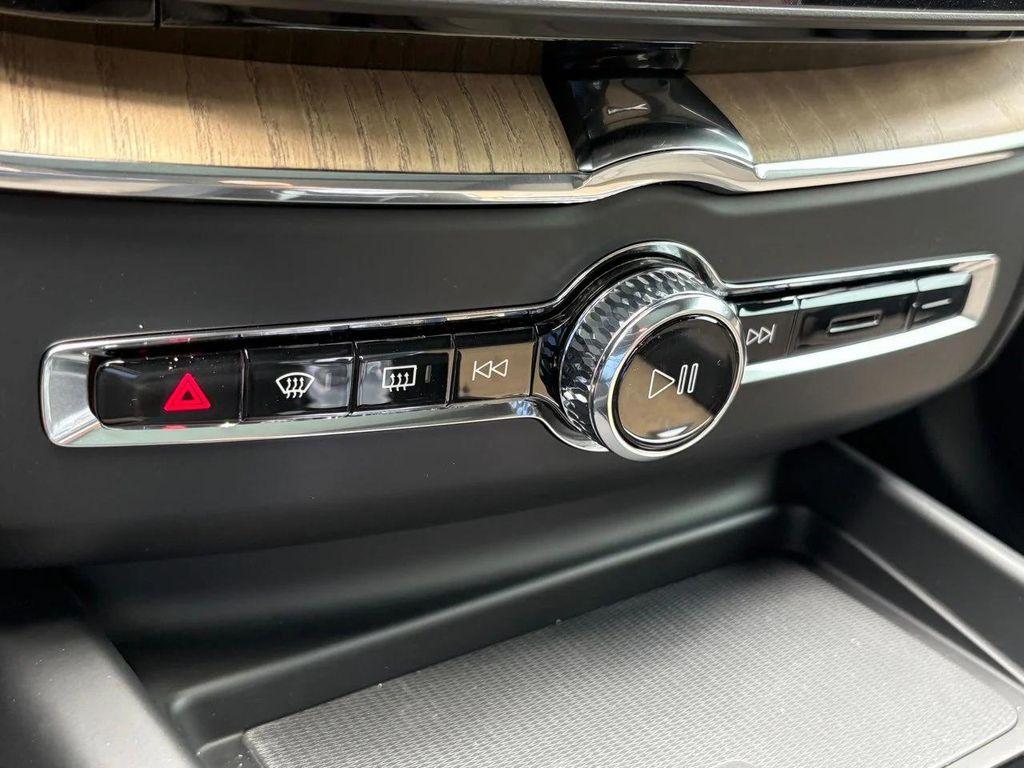 new 2026 Volvo XC60 car, priced at $55,485