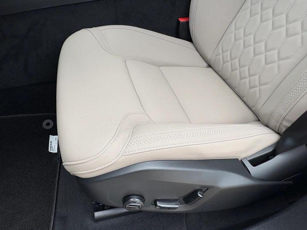new 2026 Volvo XC60 car, priced at $57,985