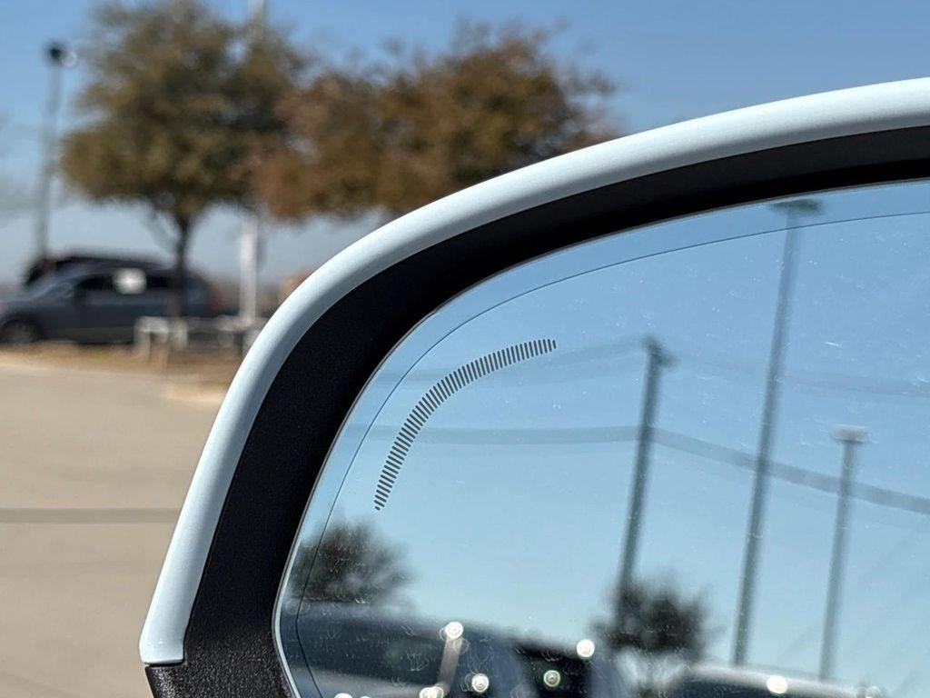 used 2025 Volvo XC40 car, priced at $31,500