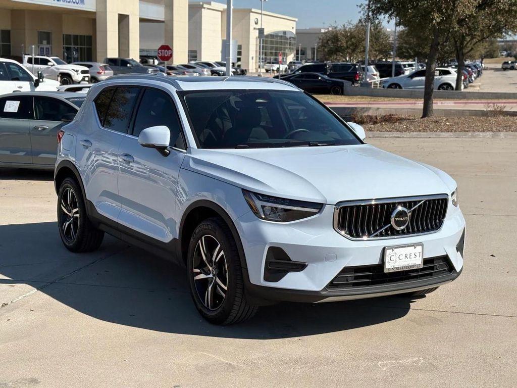 used 2025 Volvo XC40 car, priced at $31,500