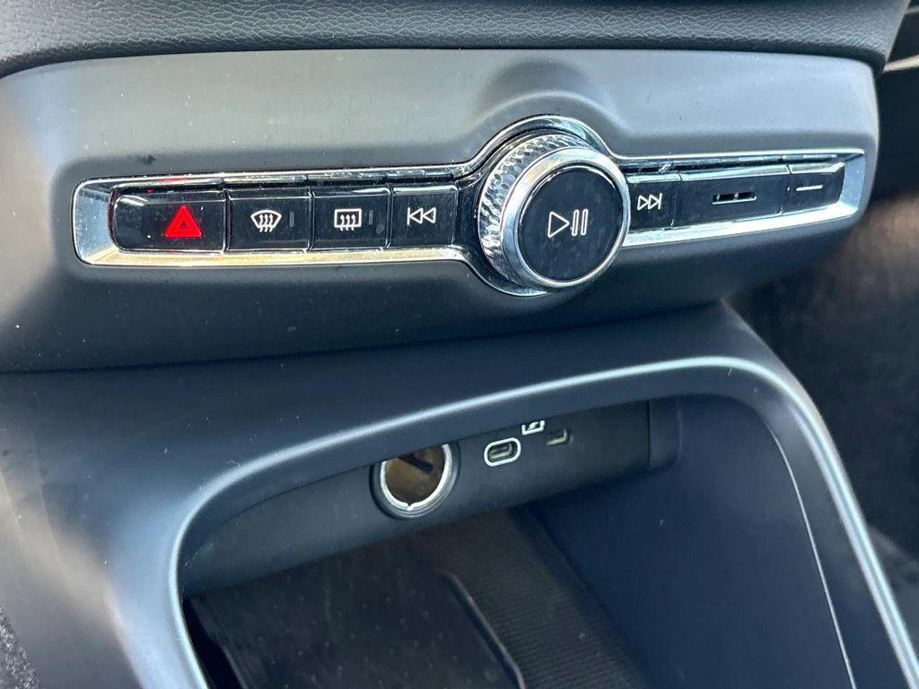 used 2025 Volvo XC40 car, priced at $31,500