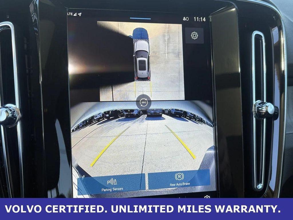 used 2025 Volvo XC40 car, priced at $31,400