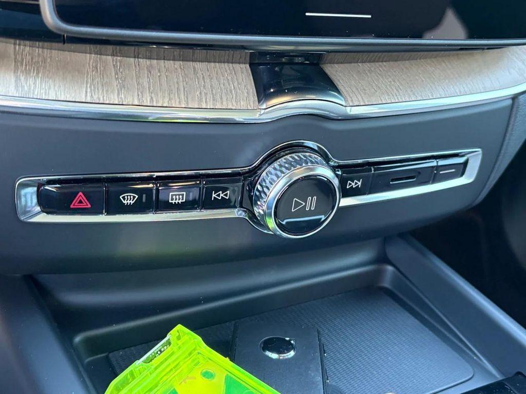 new 2026 Volvo XC60 Plug-In Hybrid car, priced at $69,285