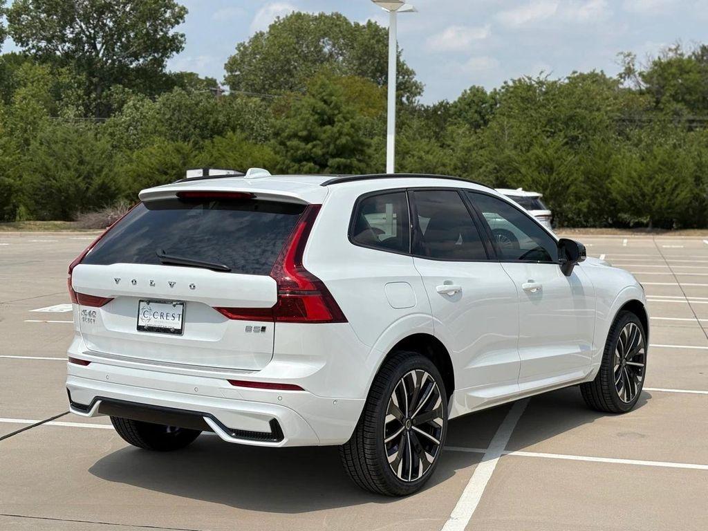 new 2026 Volvo XC60 car, priced at $63,935