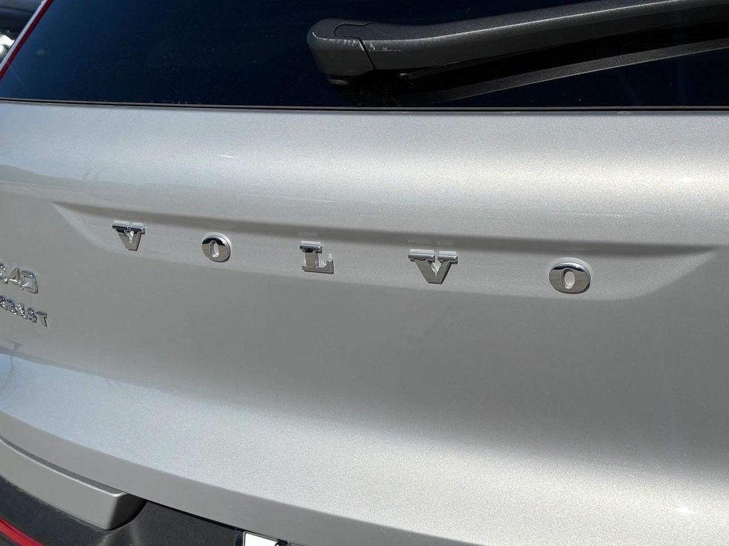 used 2025 Volvo XC40 car, priced at $32,800