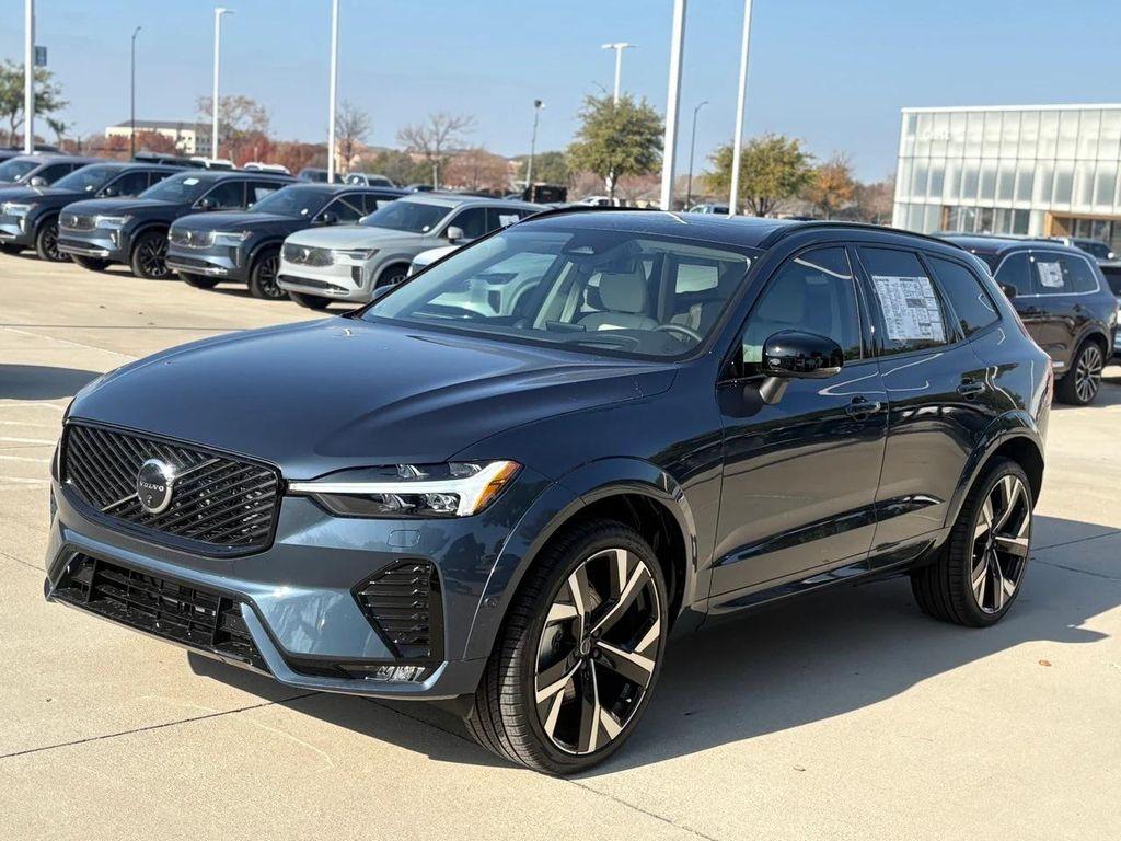 new 2026 Volvo XC60 car, priced at $71,045