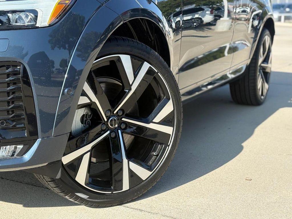 new 2026 Volvo XC60 car, priced at $71,045