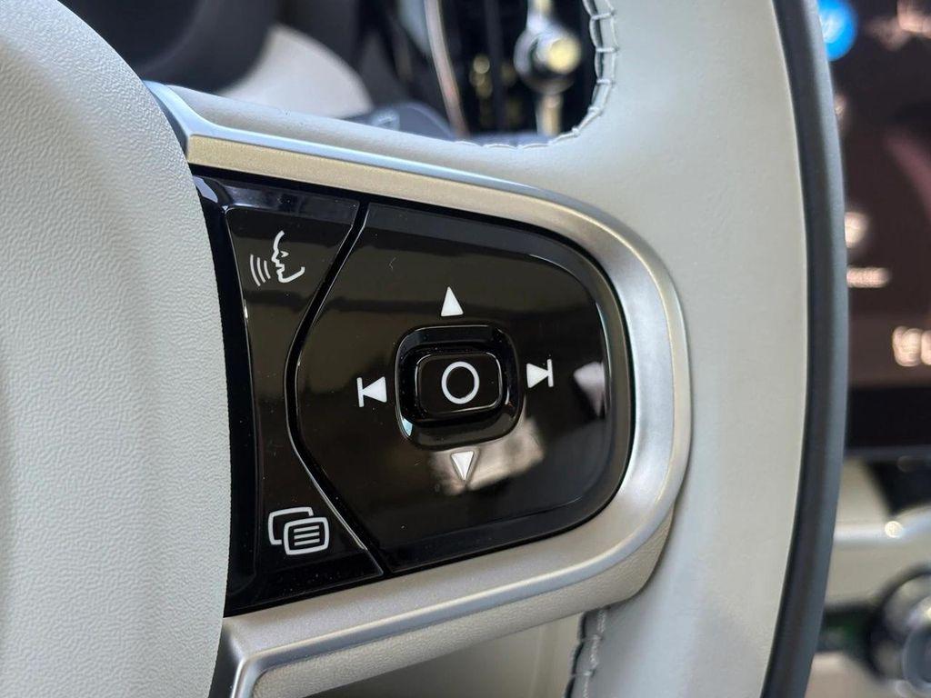 new 2026 Volvo XC60 car, priced at $71,045