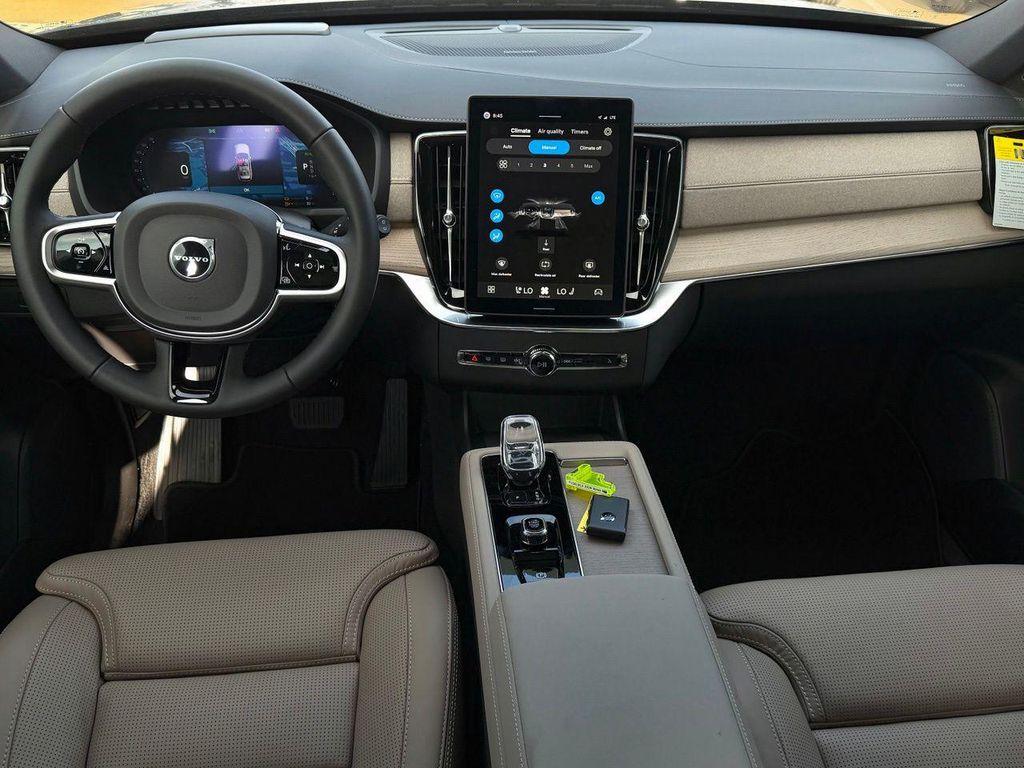 new 2026 Volvo XC90 Plug-In Hybrid car, priced at $85,795