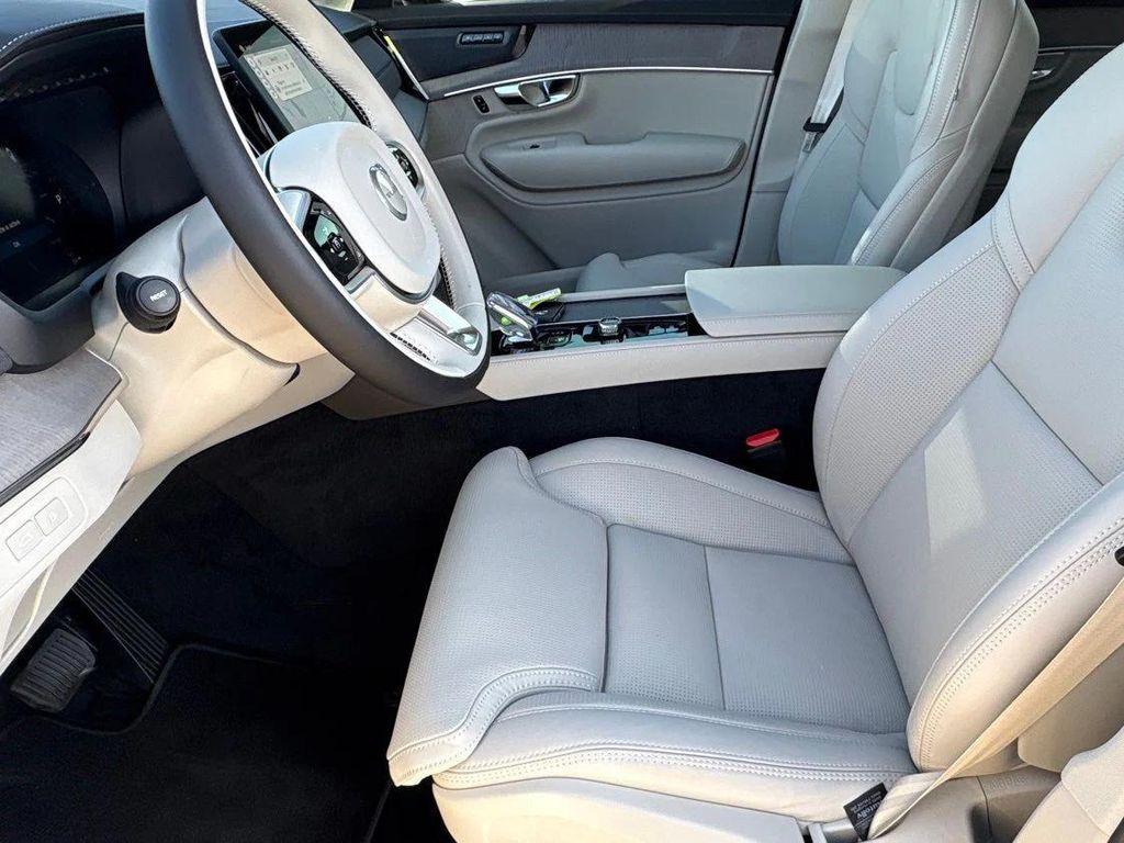 new 2026 Volvo XC90 Plug-In Hybrid car, priced at $83,995