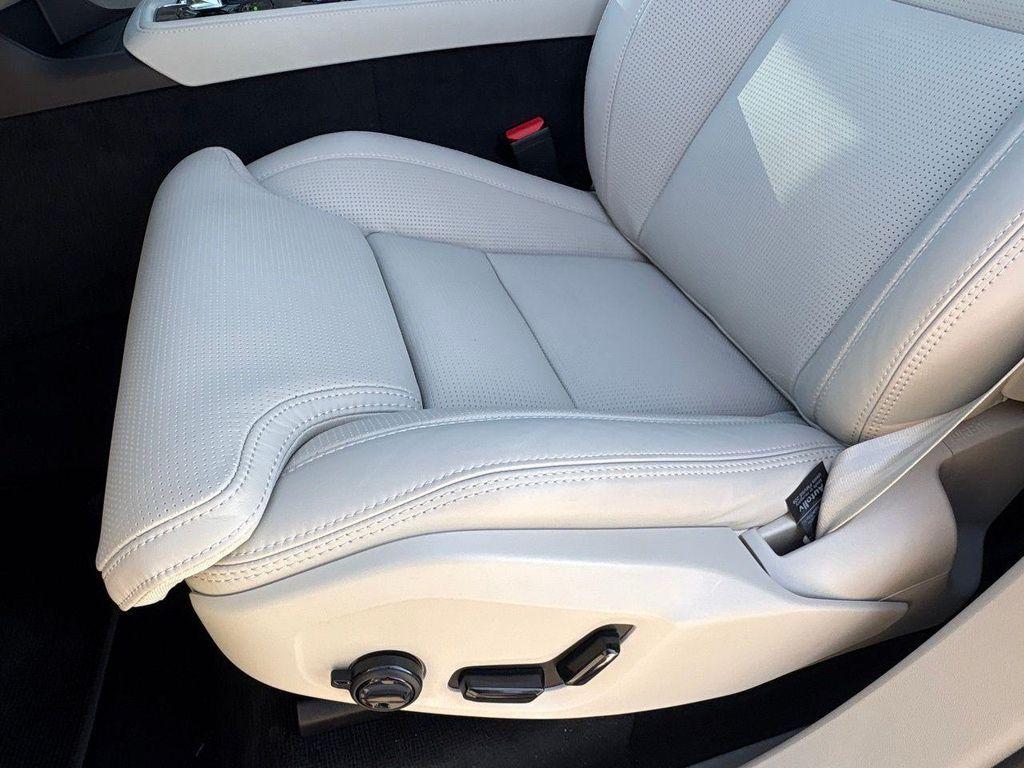 new 2026 Volvo XC90 Plug-In Hybrid car, priced at $83,995