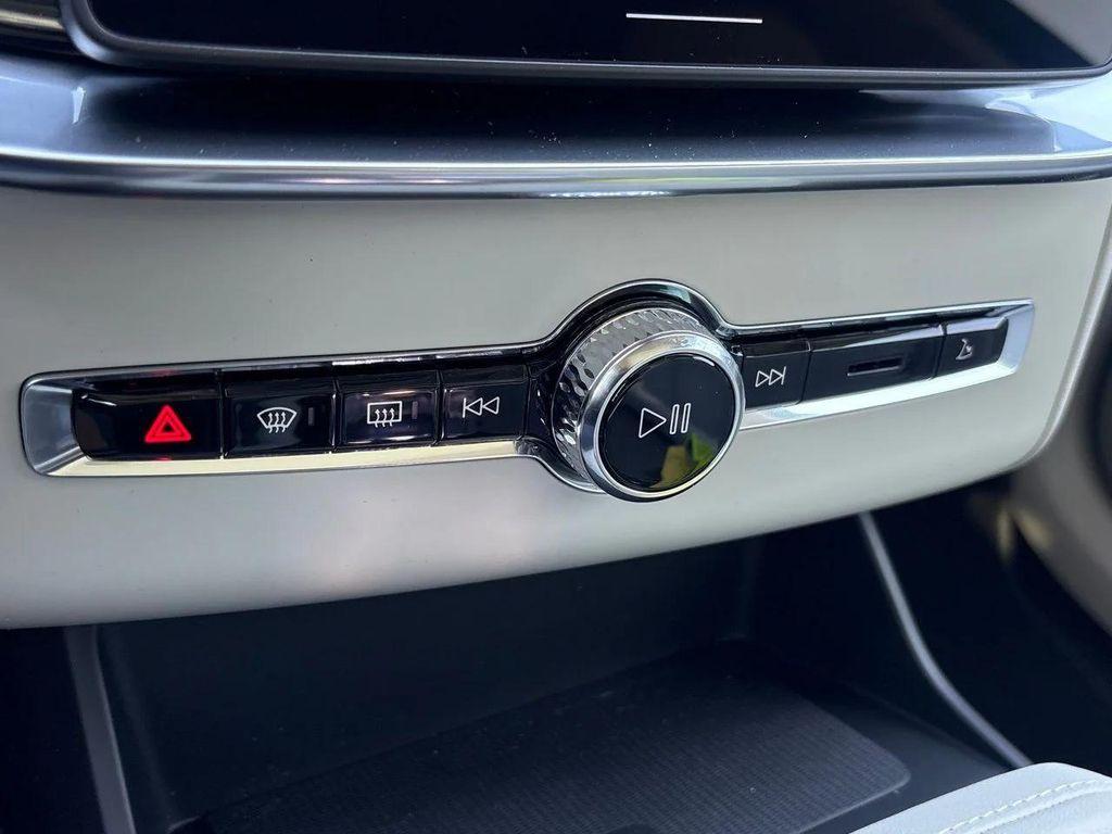 new 2026 Volvo XC90 Plug-In Hybrid car, priced at $83,995