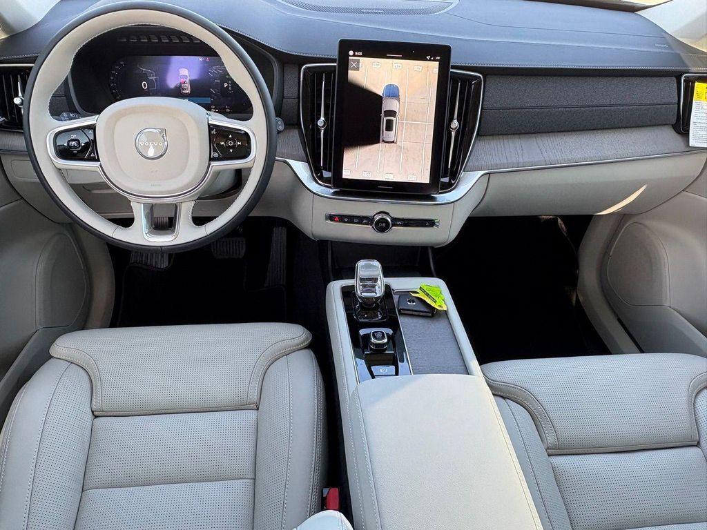 new 2026 Volvo XC90 Plug-In Hybrid car, priced at $83,995