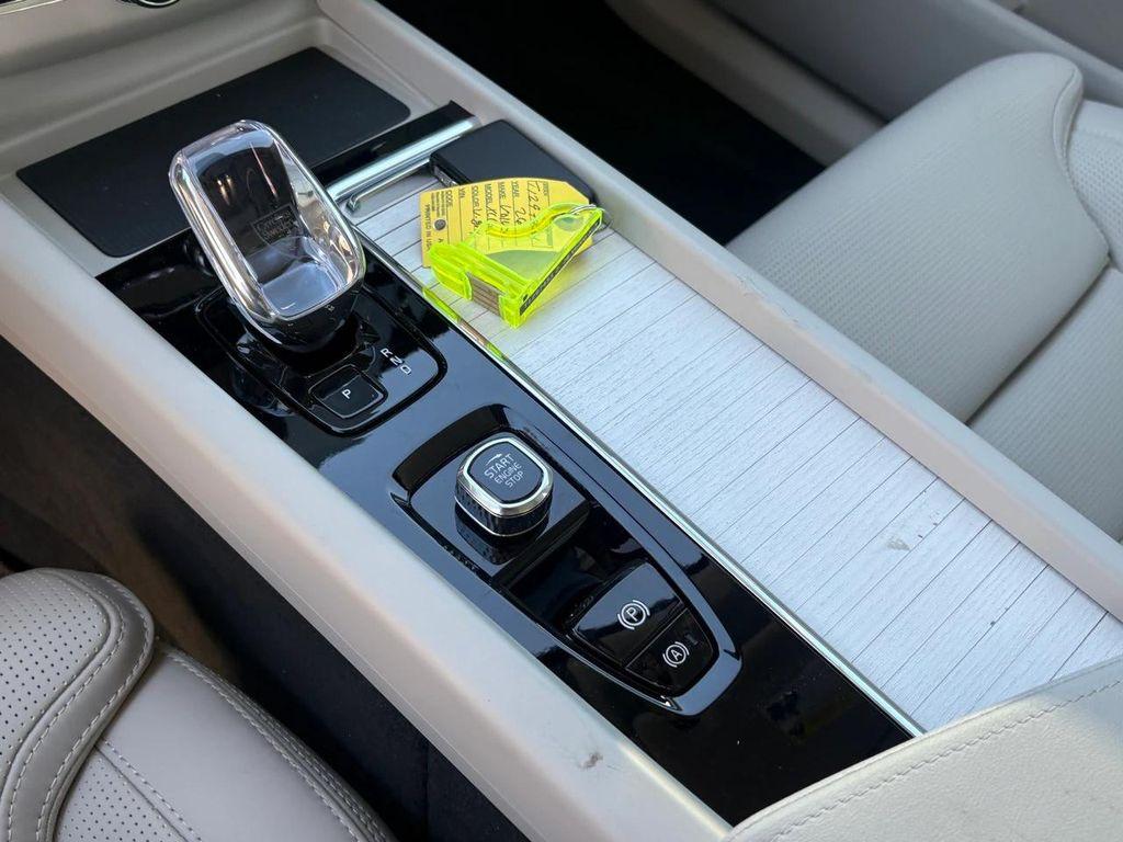 new 2026 Volvo XC60 Plug-In Hybrid car, priced at $75,235