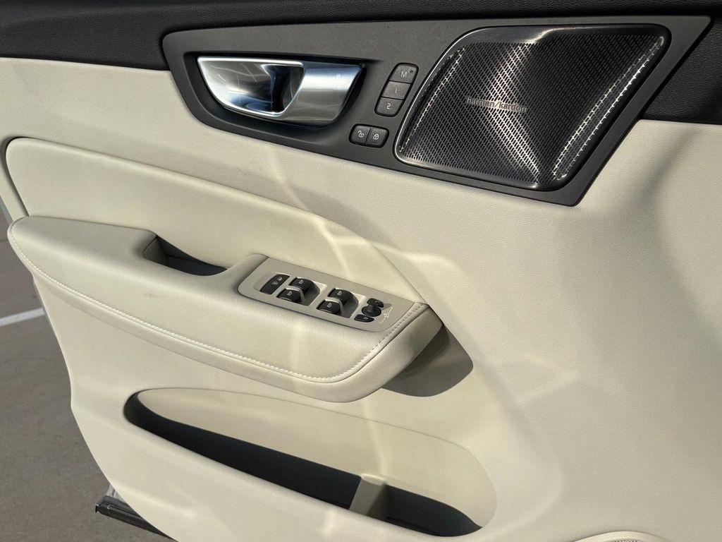 new 2026 Volvo XC60 Plug-In Hybrid car, priced at $75,235