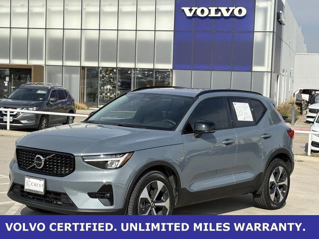 used 2023 Volvo XC40 car, priced at $27,200