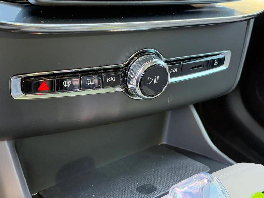 new 2026 Volvo XC90 car, priced at $78,410