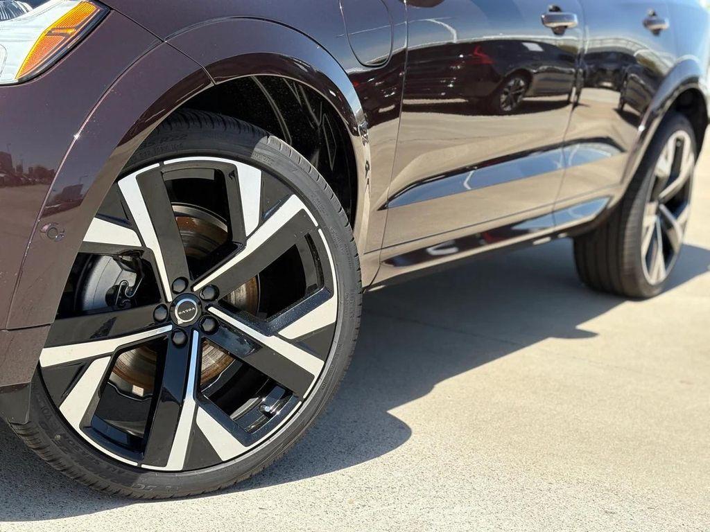 new 2026 Volvo XC60 Plug-In Hybrid car, priced at $78,280