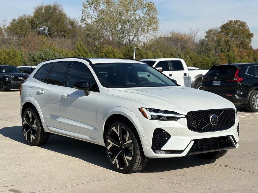 new 2026 Volvo XC60 car, priced at $64,385