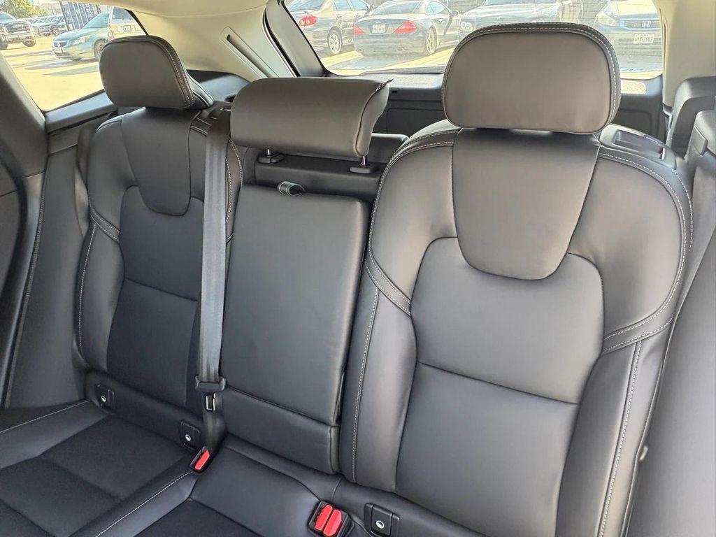 new 2026 Volvo XC60 car, priced at $64,385