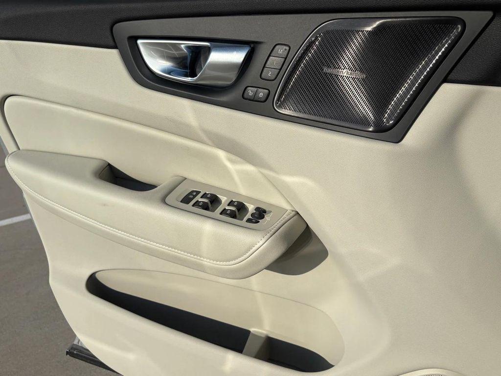 new 2026 Volvo XC60 Plug-In Hybrid car, priced at $75,235