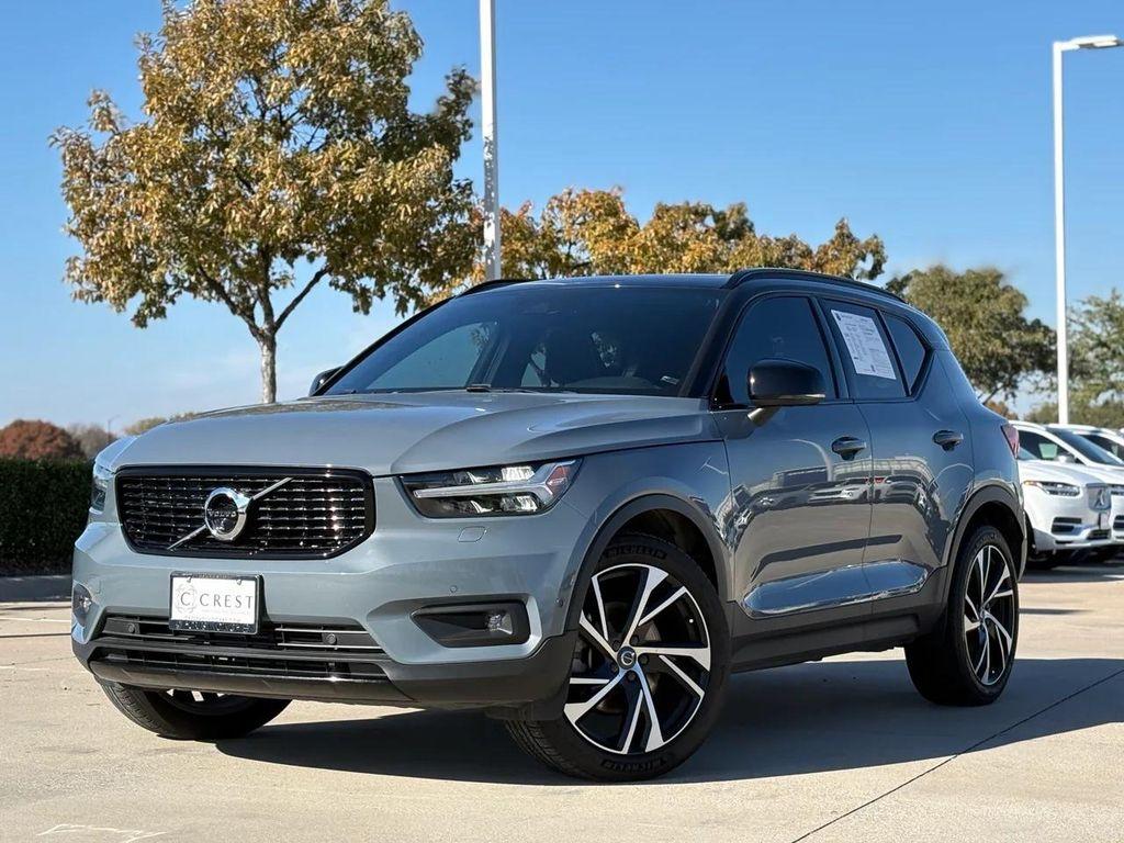 used 2022 Volvo XC40 car, priced at $25,900