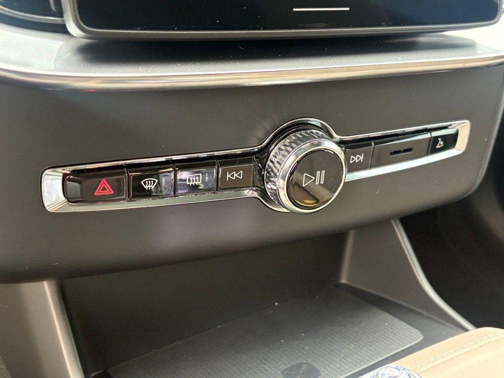 new 2026 Volvo XC90 Plug-In Hybrid car, priced at $80,245