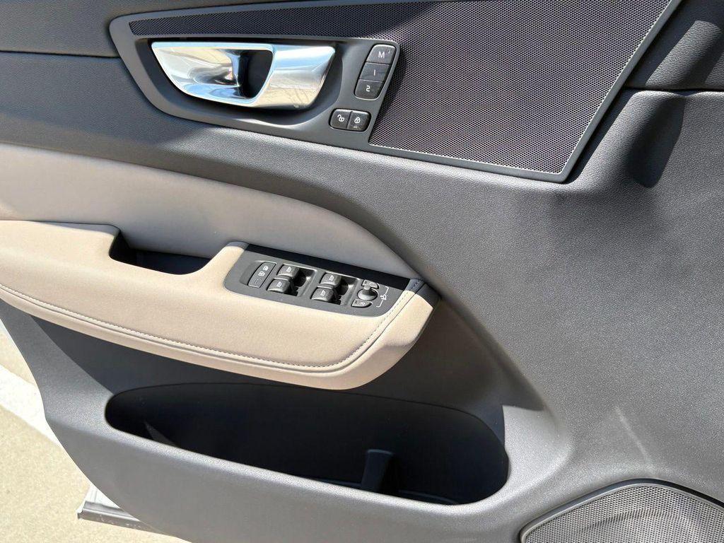 new 2026 Volvo XC60 car, priced at $52,255
