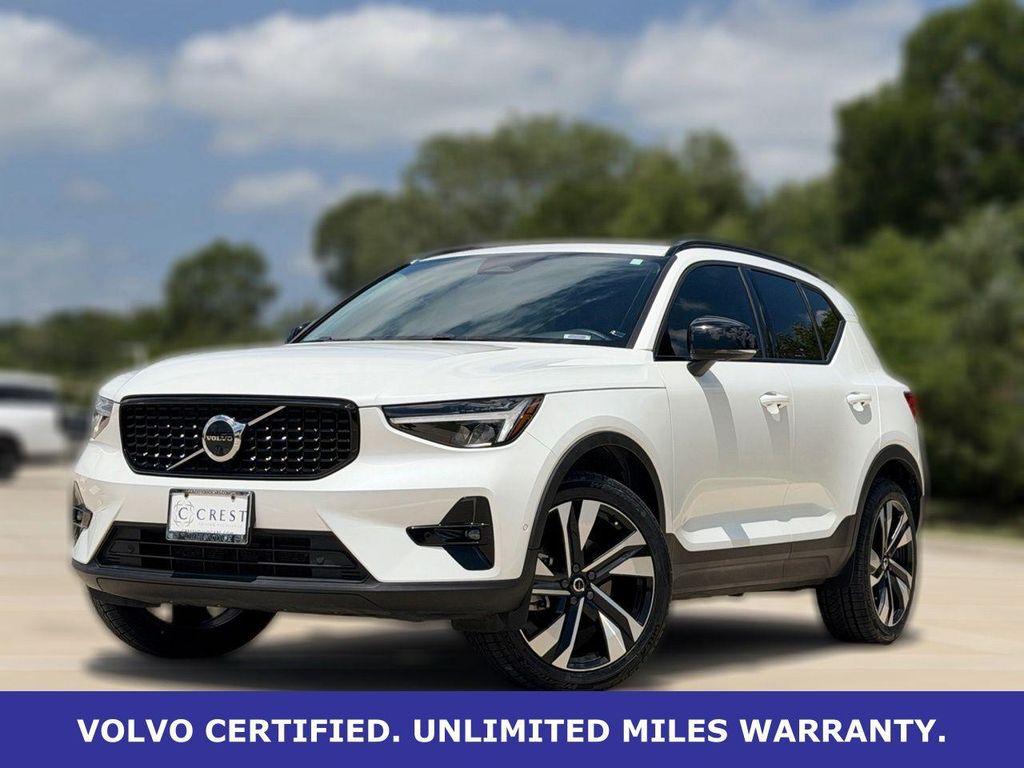 used 2023 Volvo XC40 car, priced at $30,988