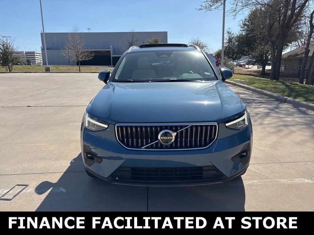 used 2023 Volvo XC40 car, priced at $31,500