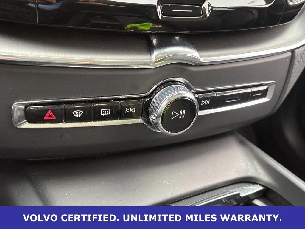 used 2025 Volvo XC60 car, priced at $35,998