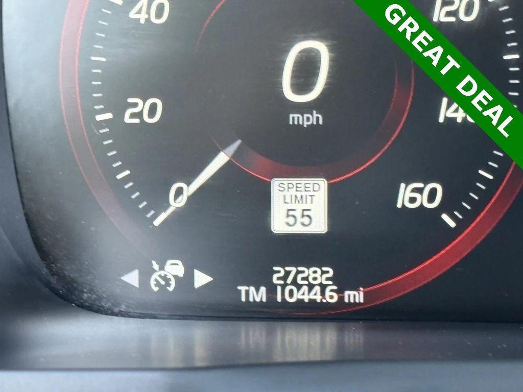 used 2022 Volvo XC90 car, priced at $36,900