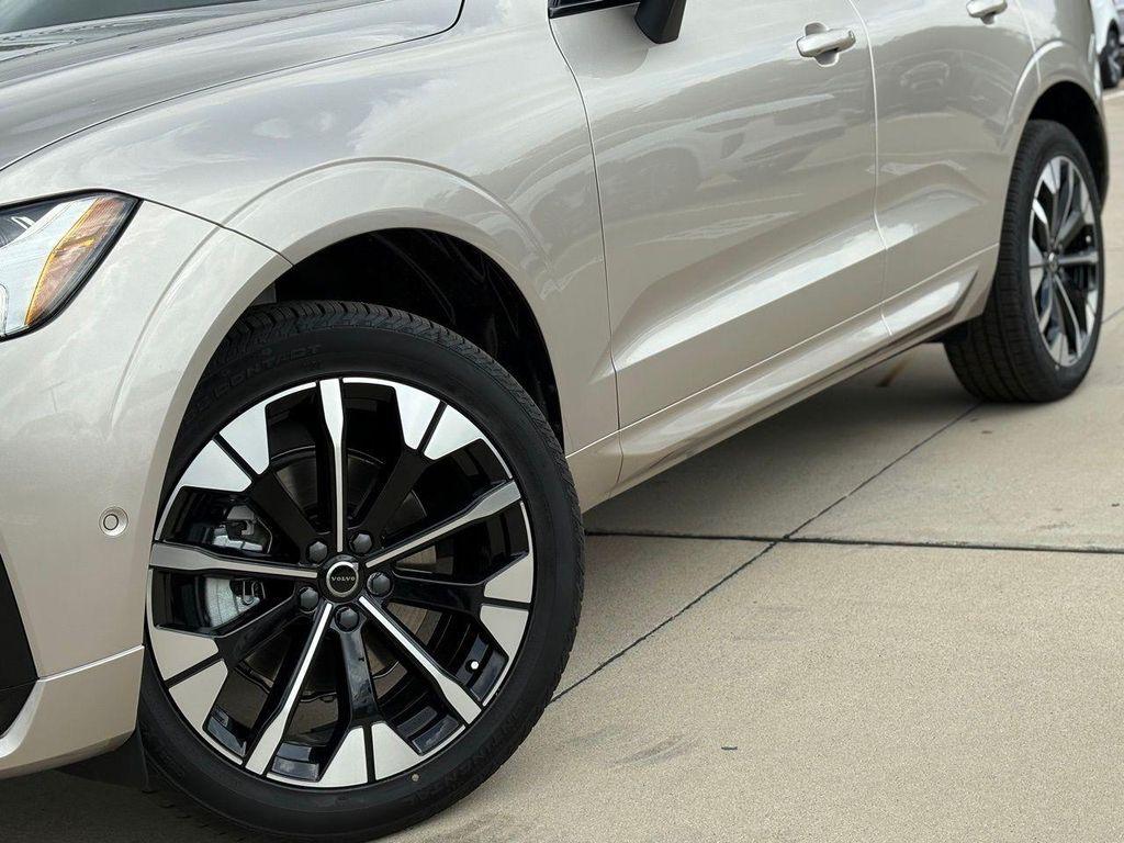 new 2026 Volvo XC60 car, priced at $56,855