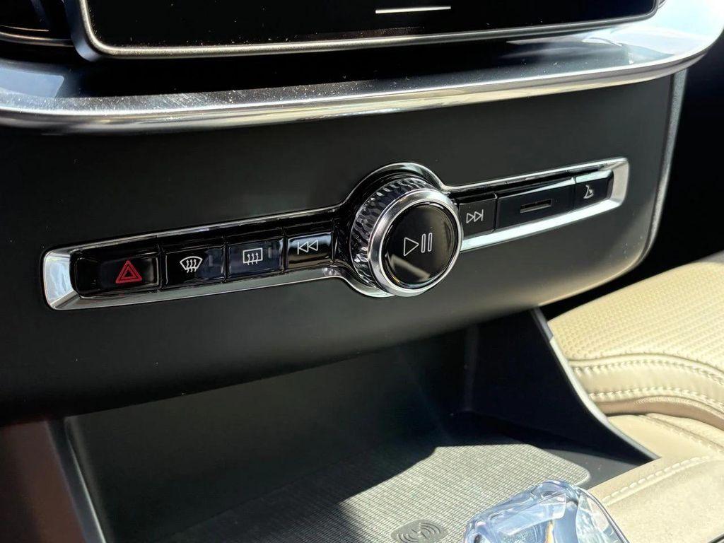 new 2026 Volvo XC90 car, priced at $75,155