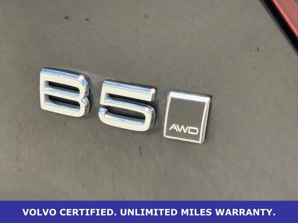 used 2025 Volvo XC40 car, priced at $32,600