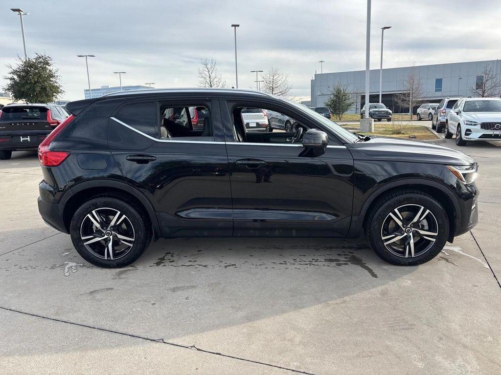 used 2025 Volvo XC40 car, priced at $28,400